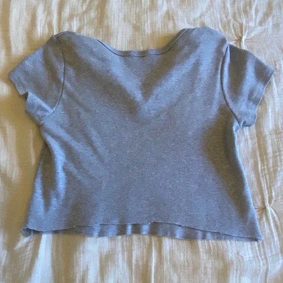 Brandy Melville crop top - Picture 2 of 4